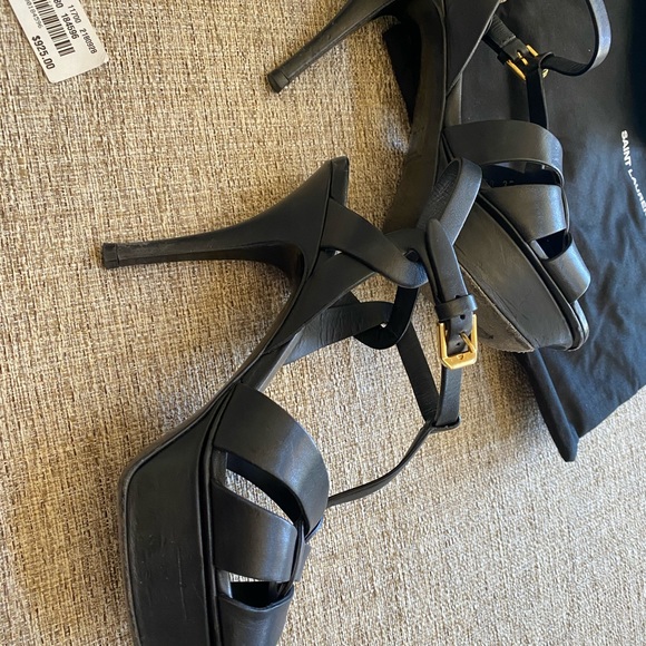 Used Ysl shoes. - Picture 4 of 7